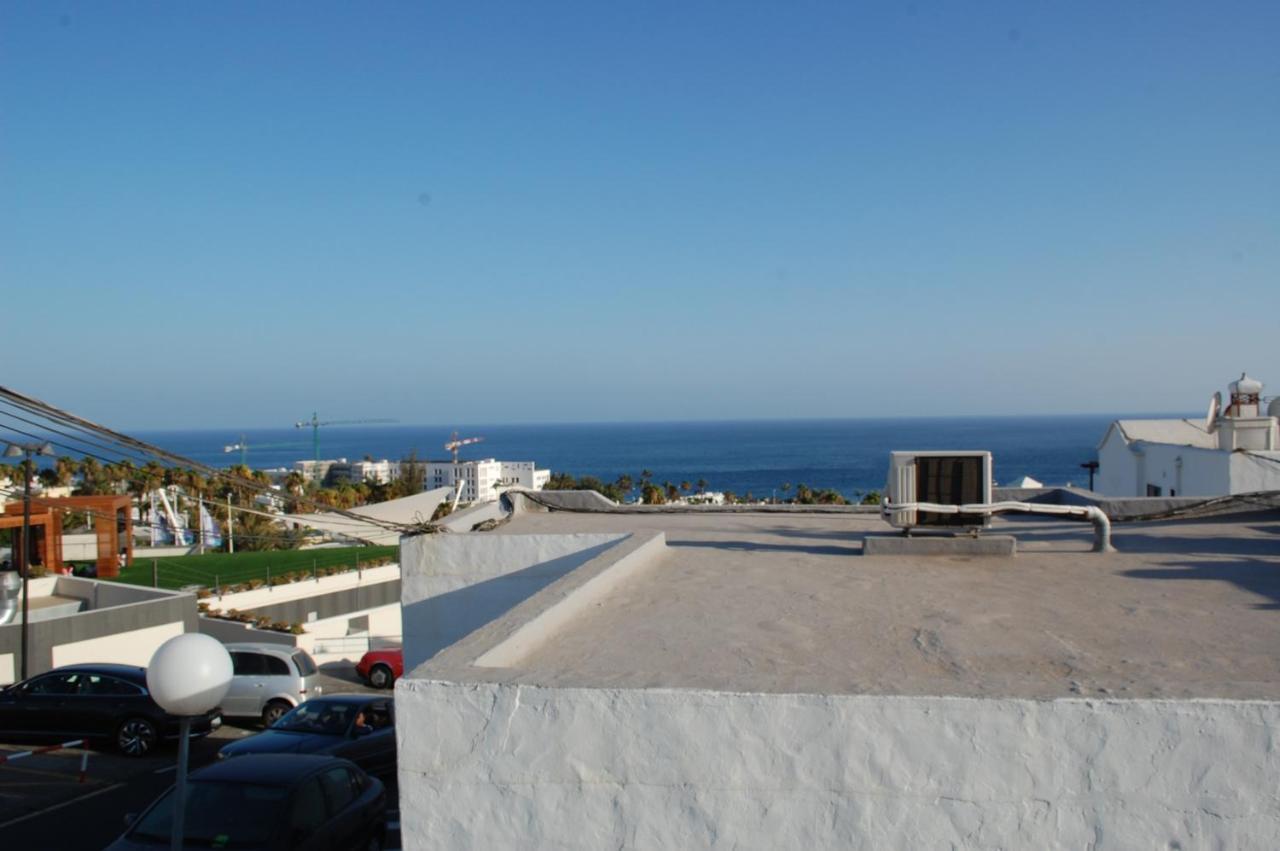Casa Arrigo - Splendido Bungalow Centrale Con Grande Terrazza E Vista Mare Puerto del Carmen  Exterior photo